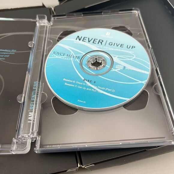 Never Give Up Joyce Meyer 4 DVDs , Workbook, Media Player Disk. No Hardback Boo - Picture 8 of 10